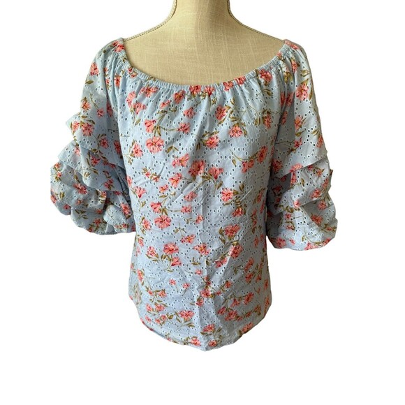CeCe Sz M Blue EYELET Pink Floral Top‎ Lined Ruffle Sleeves Peasant Cotton - Picture 1 of 7